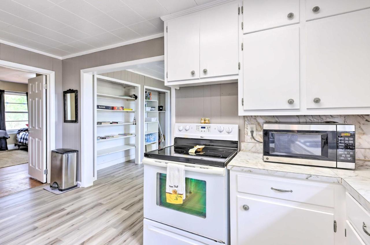 Charming Gadsden Home With Golf Course Views! Exterior photo
