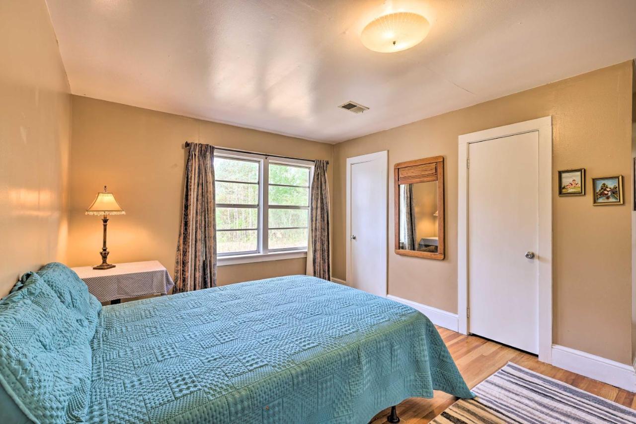 Charming Gadsden Home With Golf Course Views! Exterior photo