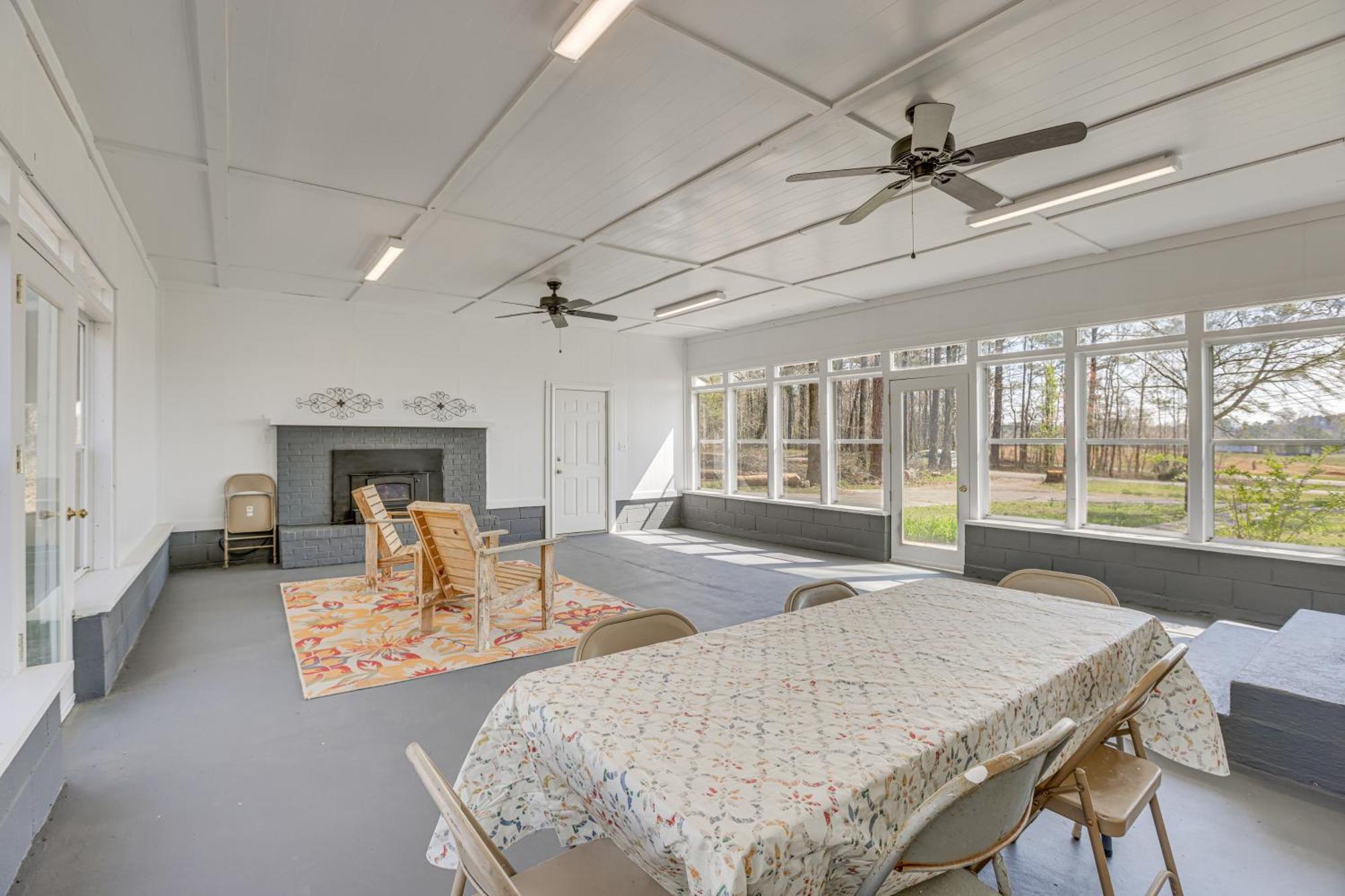Charming Gadsden Home With Golf Course Views! Exterior photo